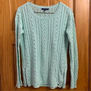 American Eagle lightweight cable knit sweater
